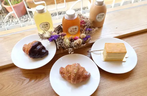 台中西屯│小島遇見他-逢甲夜市巷弄華夏新村老屋小清新甜點麵包店 - 藍色起士的美食主義