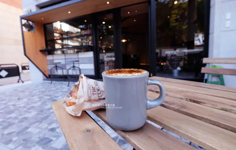 台中北區│玖安飛飛-北區有設計感的咖啡館.吃輕食喝咖啡再來份下午茶甜點~ - 藍色起士的美食主義
