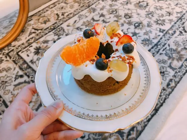 捷運中山站✿iki__shop✿中山站巷弄內的韓系咖啡廳~ 焦糖脆脆 清脆口感搭配鹹味淋醬 好特別!