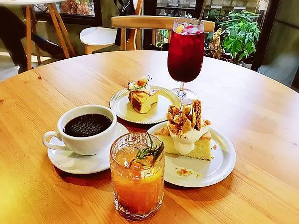 ||吃。台北|| iki shop 中山站好吃漂亮好拍咖啡館