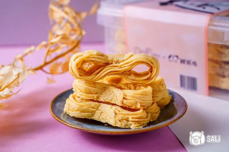 六月初一 8結蛋捲｜團購界超夯蛋捲和鮮乳坊聯名啦！台中美村店面期間限定，想一嚐米其林蛋捲趕緊手刀速搶購去