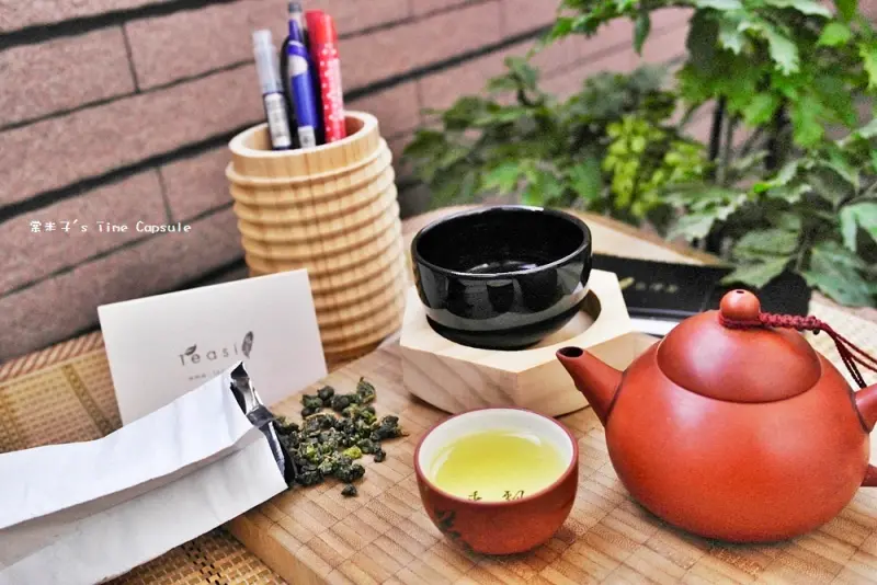 Teasi堤思-台灣特選茶葉，有著造型茶葉罐的客製化禮品~