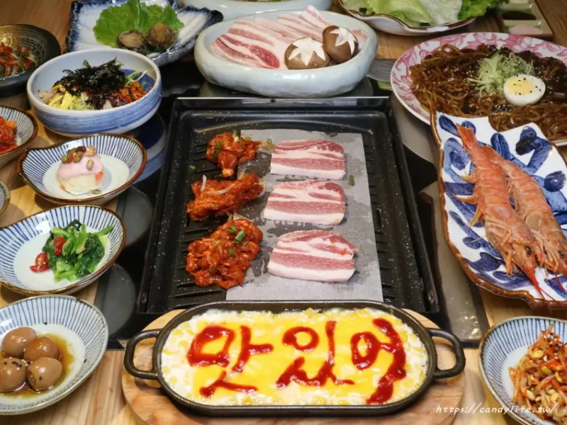 台中老虎城│韓珍館〃韓國人坐鎮的韓式燒肉店！口味道地，份量十足，裝潢超韓風～