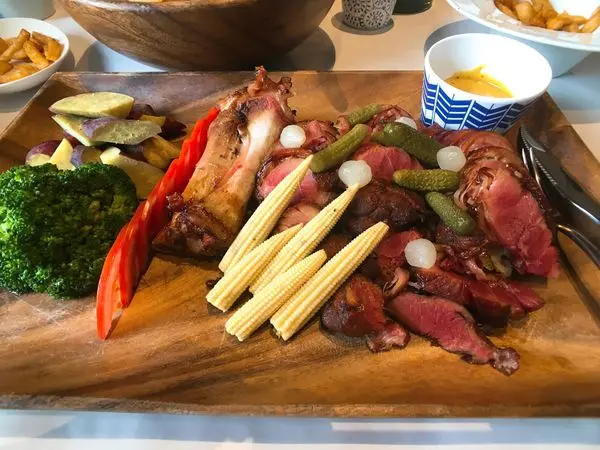 宜蘭 五結鄉  Neverland古堡party餐廳2.0  浪漫景觀餐廳 餐點飲品都好吃