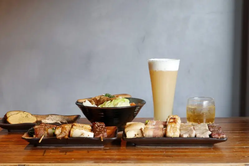 台北士林｜澠井川日式串燒居酒屋～再喝一口奶油芒果啤酒，記憶著，質樸炭火香梳理的夏天（捷運士林站）～