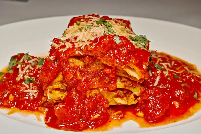 Amaronis 紐約創義料理 (微風松高店)享受紐約風的義式料理, 千層麵好吃!! 文末菜單