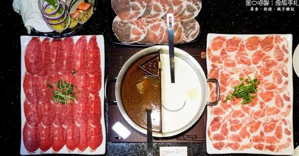 高雄前鎮︱肉多多火鍋 情人節，俯瞰城市夜景享受大口吃肉的狂野浪漫～        
      