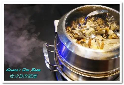 中永和火鍋．在地與國際接軌、變化多端的海鮮蒸鍋──澎湖蒸鱻蒸氣火鍋              