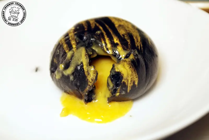 [熱門IG打卡餐廳]好吃好玩又好拍的香港餐飲潮店正式登台．每道菜都像藝術品精緻又美味．唐點小聚 SocialPlace