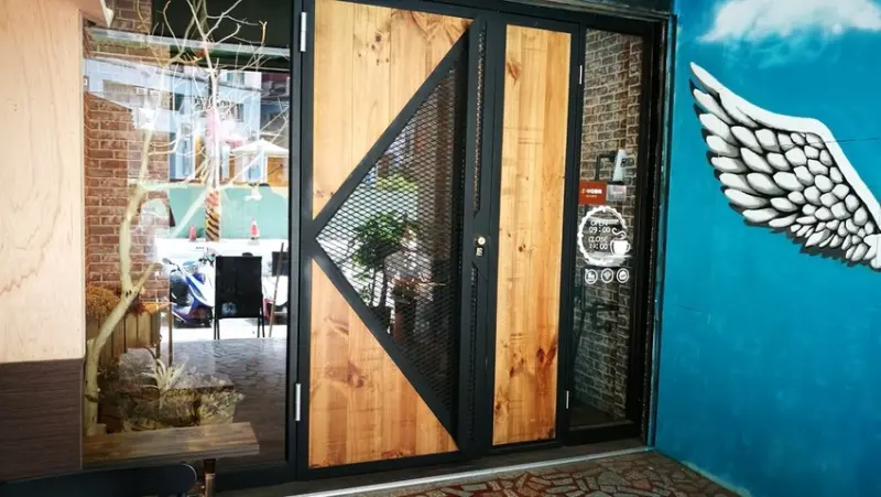 ※寵物友善餐廳※桃園市莊敬路尊爵飯店旁-Samcoffee 山姆咖啡★小精靈胡扯蛋★2018.05.26