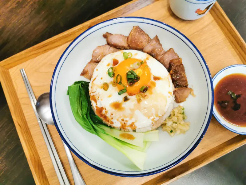 (龍山寺站)萬華區美食-在在 zoizoi,文青風港式風味寧靜小店,台北港式風味小店推薦,必點港式公仔麵,IG打卡熱點