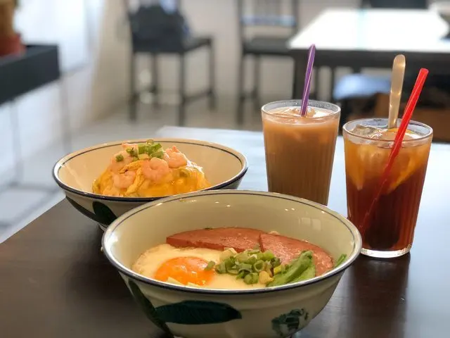 台北美食||在在ZOIZOI-龍山寺附近的文青港式茶餐廳，西多士好罪惡 ||龍山寺站、萬華區