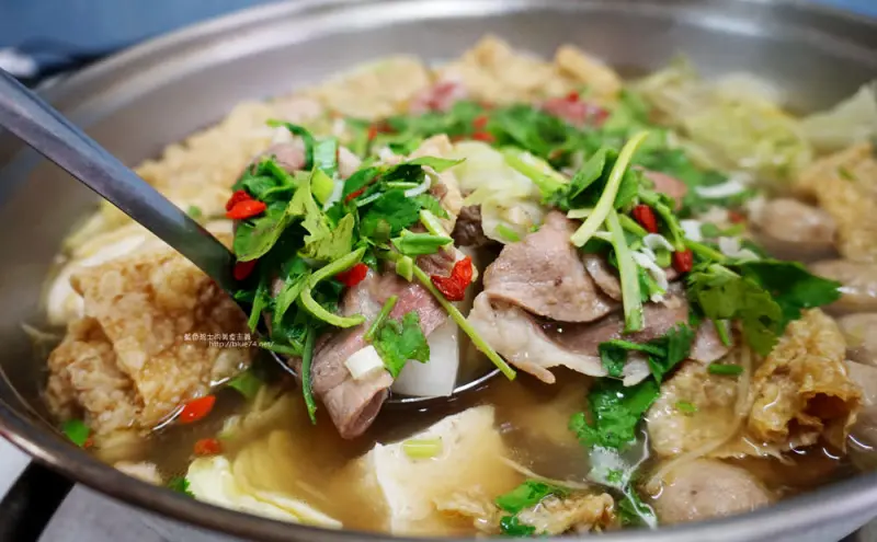 台中大雅│北港羊肉城-好吃又過癮的臉盆大羊肉爐.低調的大雅巷弄美食 - 藍色起士的美食主義
