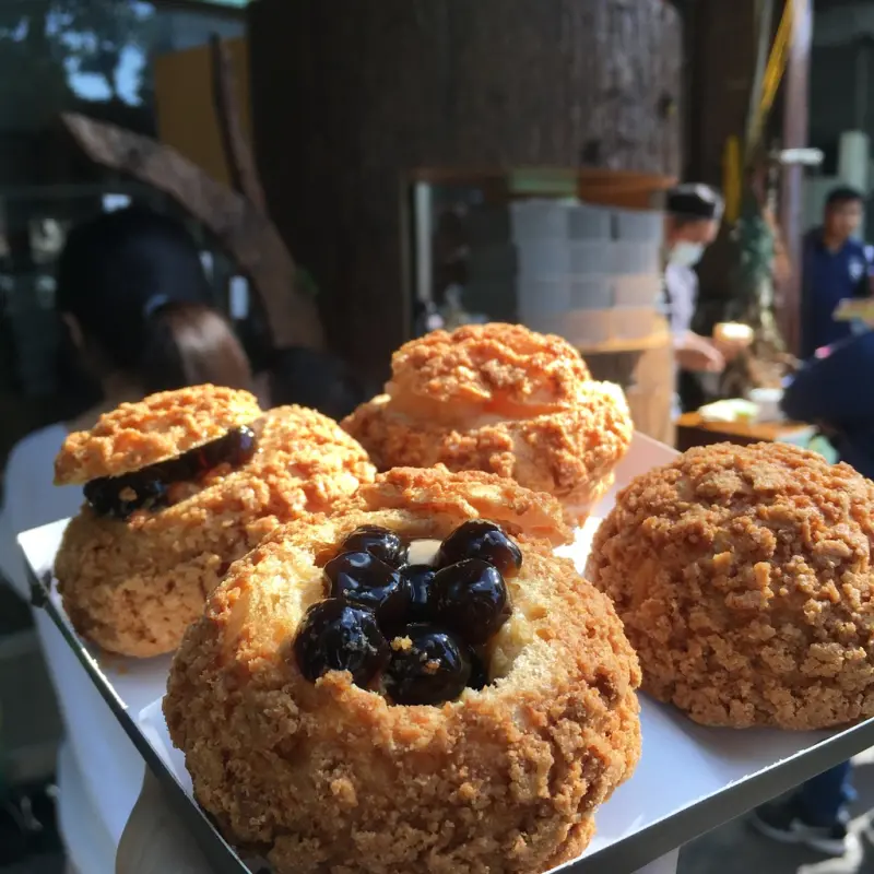 樹 · Go eat-高雄鹽埕超人氣排隊泡芙