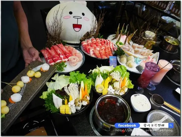 【新竹/竹北美食】爆錶高CP值！滿滿一大桌四個人吃才1888元！海陸大餐就是要這樣吃~超大玩偶拍不停！道一鍋物料理