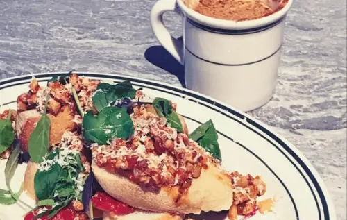 【 台北 松山 】初訪 True from。透明的灰白色 x 咖啡時光