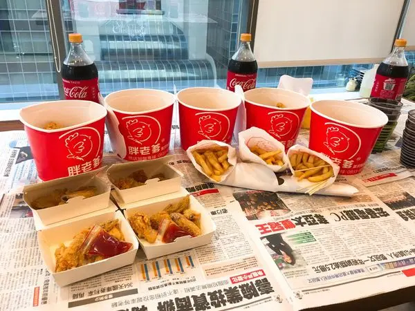 竹北外送下午茶   胖老爹雞排-博愛店 罪惡的炸雞多汁噴發的~~