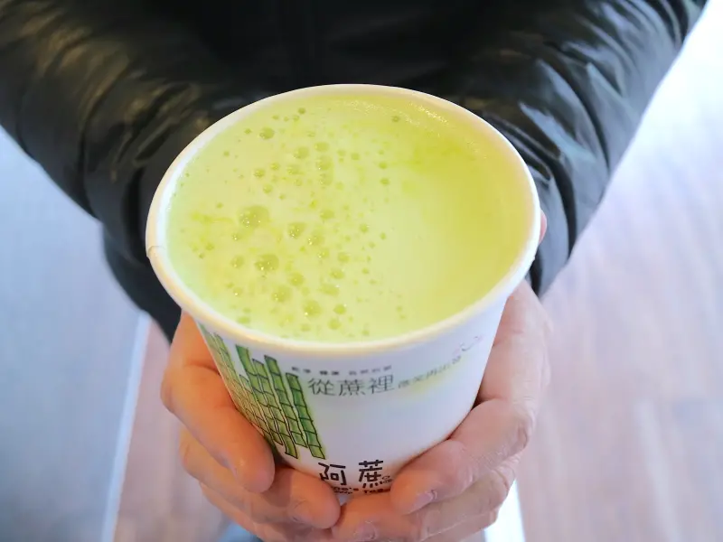 阿蔗赤崁店｜使用台灣在地耕作白玉甘蔗和茶葉做的茶，給你自然健康的茶香好滋味