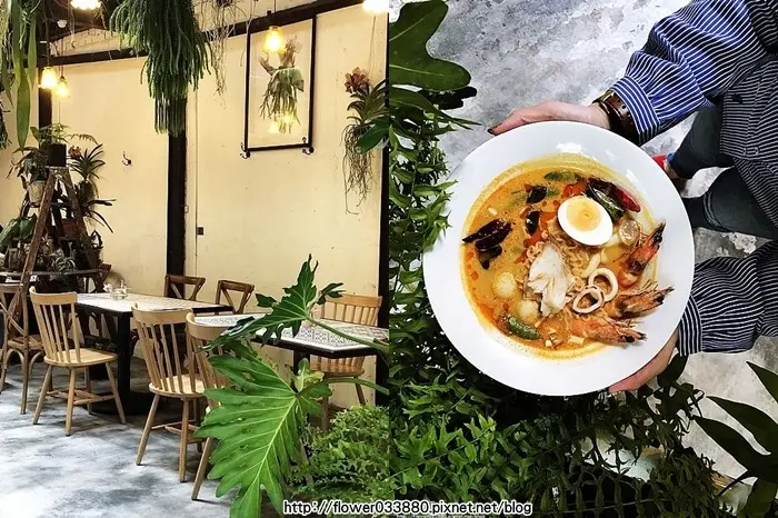 台南美食 綠意叢林風，泰式料理新選擇，價位平價，環境好拍。『珍妮花與南洋杉Jennifer&Araucaria』