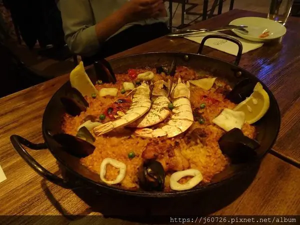 【台北國父紀念館/美食】台北東區美食-西班牙餐酒館La MESA★老外也超愛的異國風情小酒館(近國父紀念館捷運站)