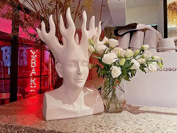 台北西門巷內│ACME Breakfast CLUB：韓風複合式早午餐酒吧餐廳│台北西門町網美餐廳Cafe Bar & Restaurant【附菜單】