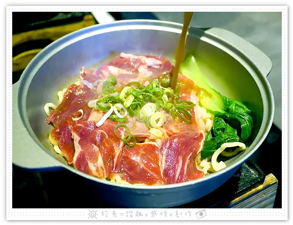 [台南食記] 炭拉麵~全程炭火保溫不冷場！台式牛肉湯結合日式拉麵！另有丼飯！台南推薦排隊美食！