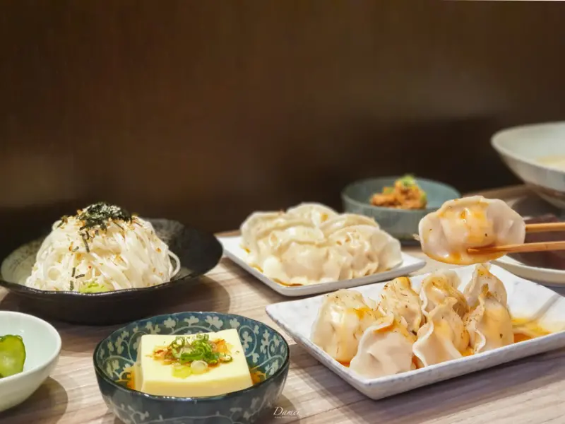 台南東區｜胡攪蝦餃凱旋店-日系餃子配沾麵才是王道