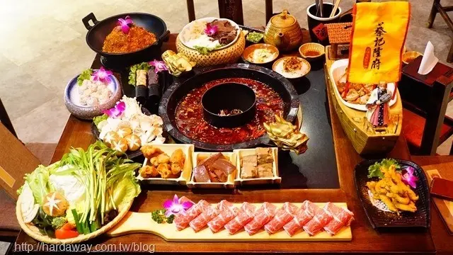 【麻辣火鍋食記】台北又麻又辣道地重慶麻辣鍋蔡記隆府龍頭寺老灶火鍋