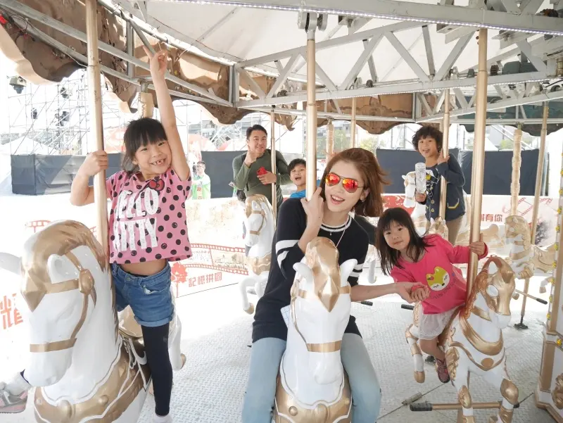 【親子♥旅遊】2018台灣燈會在嘉義－童趣玩嘉燈區「日本第一吉祥物大賞」、「超萌動感氣墊樂園」、「日本產物祭」、「冰雪滑梯」及「亞洲最大日本佐賀熱氣球節團隊」