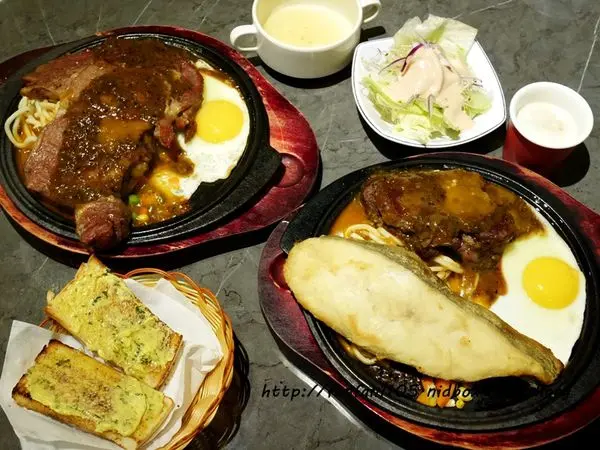 【永和牛排】鮮牛排 平價超值 附沙拉吧 吐司/濃湯/咖啡/飲料/冰沙/冰淇淋無限享用