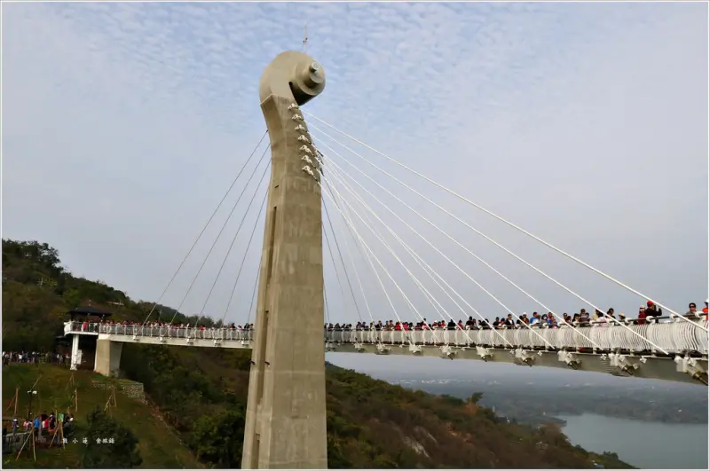 【高雄‧岡山】崗山之眼‧高雄新地標 88公尺長空中步道 鳥瞰阿公店水庫 