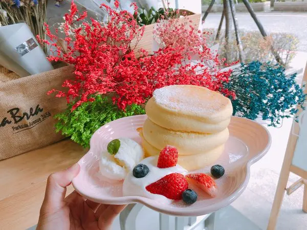 桃園✿NUAGE雲朵鬆餅✿濃濃奶香 口感輕飄飄地讓滋味很清爽! 激推原味舒芙蕾鬆餅~