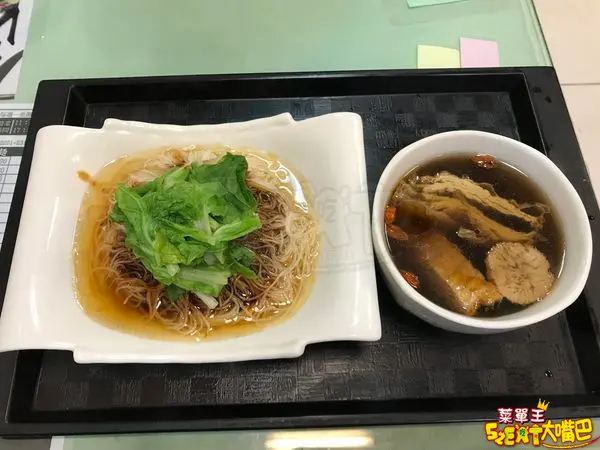 【禪味健康素食小館菜單價位大公開】用餐環境古色古香創新口味的素食料理～台中必吃美食小吃餐廳推薦！招牌菜藥膳麵線、川味擔擔麵、野菇蓋飯。