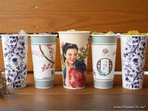 茶品心坊│將飲品結合青花瓷杯身！飲料好喝價格又親民，激推手工白玉粉圓，口感超Q彈～