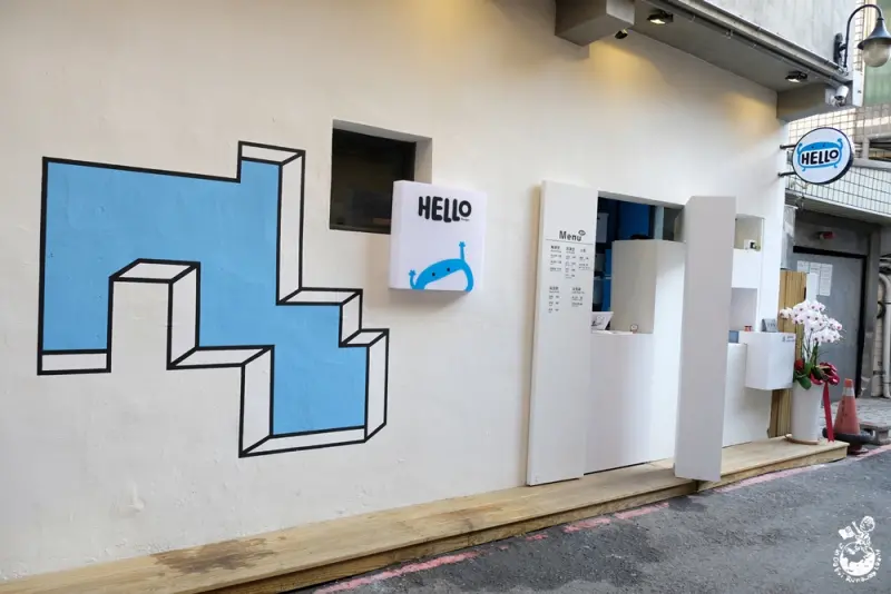 逢甲美食︳HELLO Burger-逢甲商圈宛如多摩君的怪獸漢堡，還有夾冰淇淋的甜漢堡！ - 金大佛的奪門而出家網誌