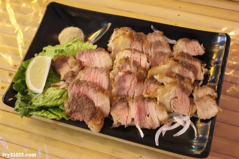 高雄美食 | 晚餐宵夜美食 | 鑫烤活海鮮燒烤 | 鹽烤鮮魚  | 椒鹽牛五花