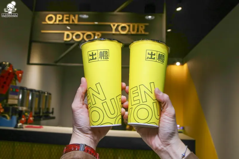 黃色旋風來襲，一起攜手出櫃來喝黃金蕎麥拿鐵 x 貨櫃飲品 - 跟著尼力吃喝玩樂＆親子生活