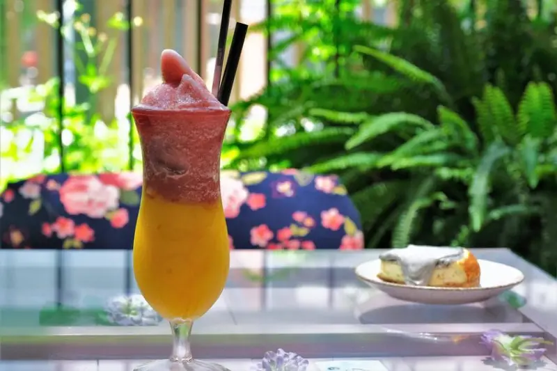 D.G. Café｜大稻埕花園咖啡廳！老台北迪化街桃花源！現做新鮮水果冰沙！迪化街咖啡廳推薦、迪化街下午茶推薦、大稻埕咖啡廳推薦、大稻埕下午茶推薦、大稻埕美食推薦、大稻埕飲料推薦