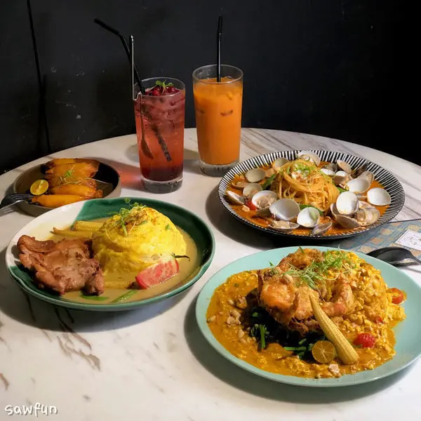 【台中美食】N.N.Thai Thai 東海必吃美食攻略 CP值超高的泰式料理 網美工業風裝潢 台中龍井區美食 必點泰式咖哩