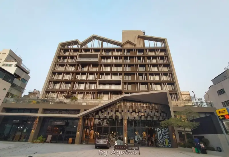 [台南中西區義大利麵推薦]Dor,留手工義大利麵台南友愛店/U.I.J Hotel & Hostel友愛街旅館大廳環境介紹