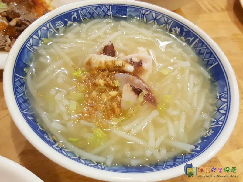 【食-新竹竹北】幸福米粉担★清爽鮮甜的小卷米粉★米粉湯,粗細皆有★50年代復古裝潢★銅板美食