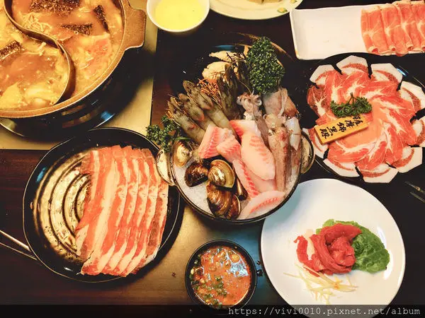 圓圓家愛吃貨-《台北中山》行天宮巷弄藏美食，赤哥汕頭火鍋(台北松江總店)，新鮮溫體牛熱湯川燙，甘甜好滋味！