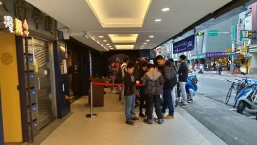 [台北 公館] 鍋in百元風味鍋~為什麼永遠都那麼多人啊!!