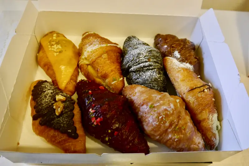 八月堂：熱賣的可頌，排隊1至2小時才買得到，瘋買了嗎？(日本職人精神製作)