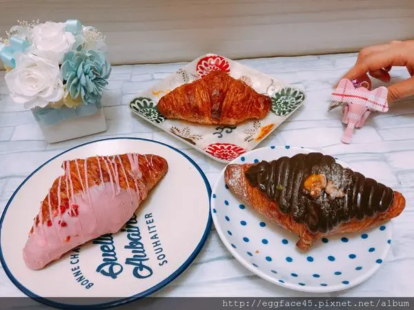 [台北美食] 什麼？！這顆可頌讓大家排隊一年半！日本「八月堂可頌」現烤限量排隊點心！台北車站微風2樓  #伴手禮 #HAZUKIDO