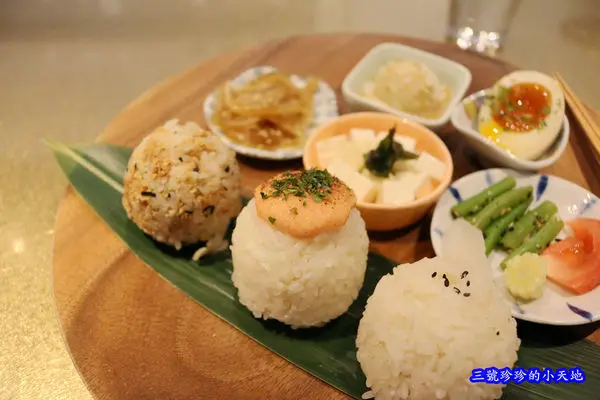 信義安和站．米販咖啡Café de Riz．日式小飯糰套餐／特色雙人下午茶／輕食咖啡甜點／文青風餐廳