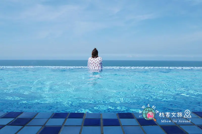 「屏東枋寮住宿」枋客文旅 擁有絕美夕陽 海天一線 無邊際泳池，泡澡也能欣賞豪華海景，跟著食尚玩家來去住一晚