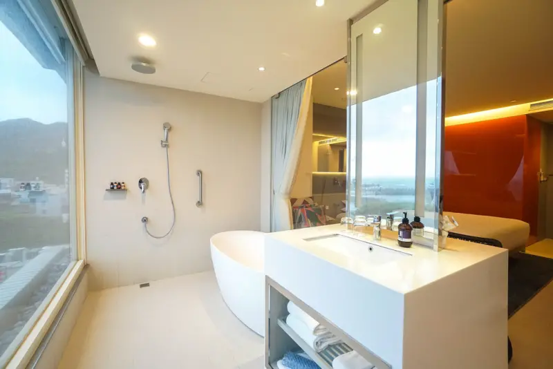 萬里住宿 | 薆悅酒店野柳渡假館  兩天一夜攻略北海岸  漁人廚房海鮮吃到飽  金湧泉SPA好療癒  欣賞朱銘美術館太極系列磅礡巨作