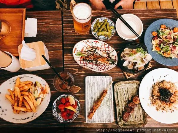 [新北板橋食記] 台北最有fu的路邊攤「箸肉家」日式屋台料理 ~串燒居酒屋大口吃肉大口喝酒 #深夜食堂 