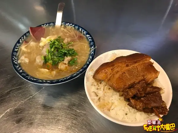 彰化花壇美食肉羹推薦！許記花壇肉羹爌肉飯【附菜單】～飄香50年的美味肉羹老店~招牌菜肉羹、乾麵、爌肉飯。